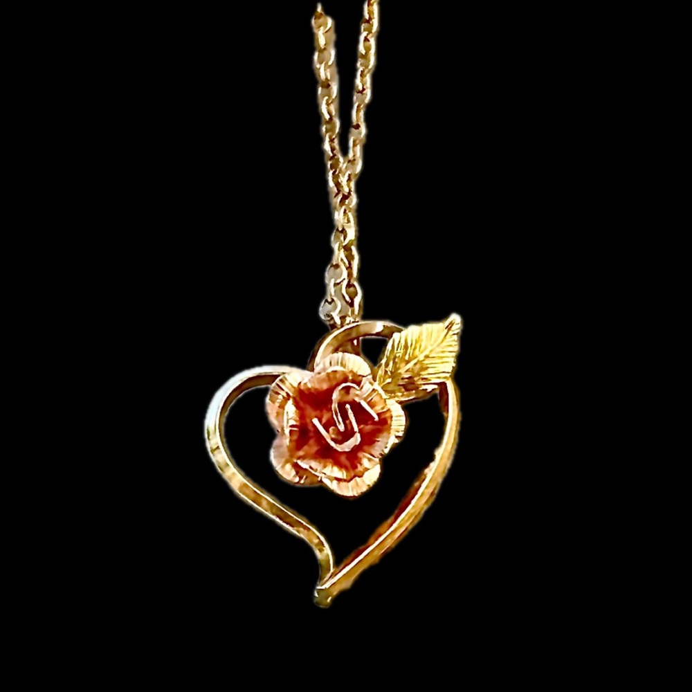 Vintage Two Tone Rose 🌹Krementz Heart Necklace with Rose & Yellow Gold